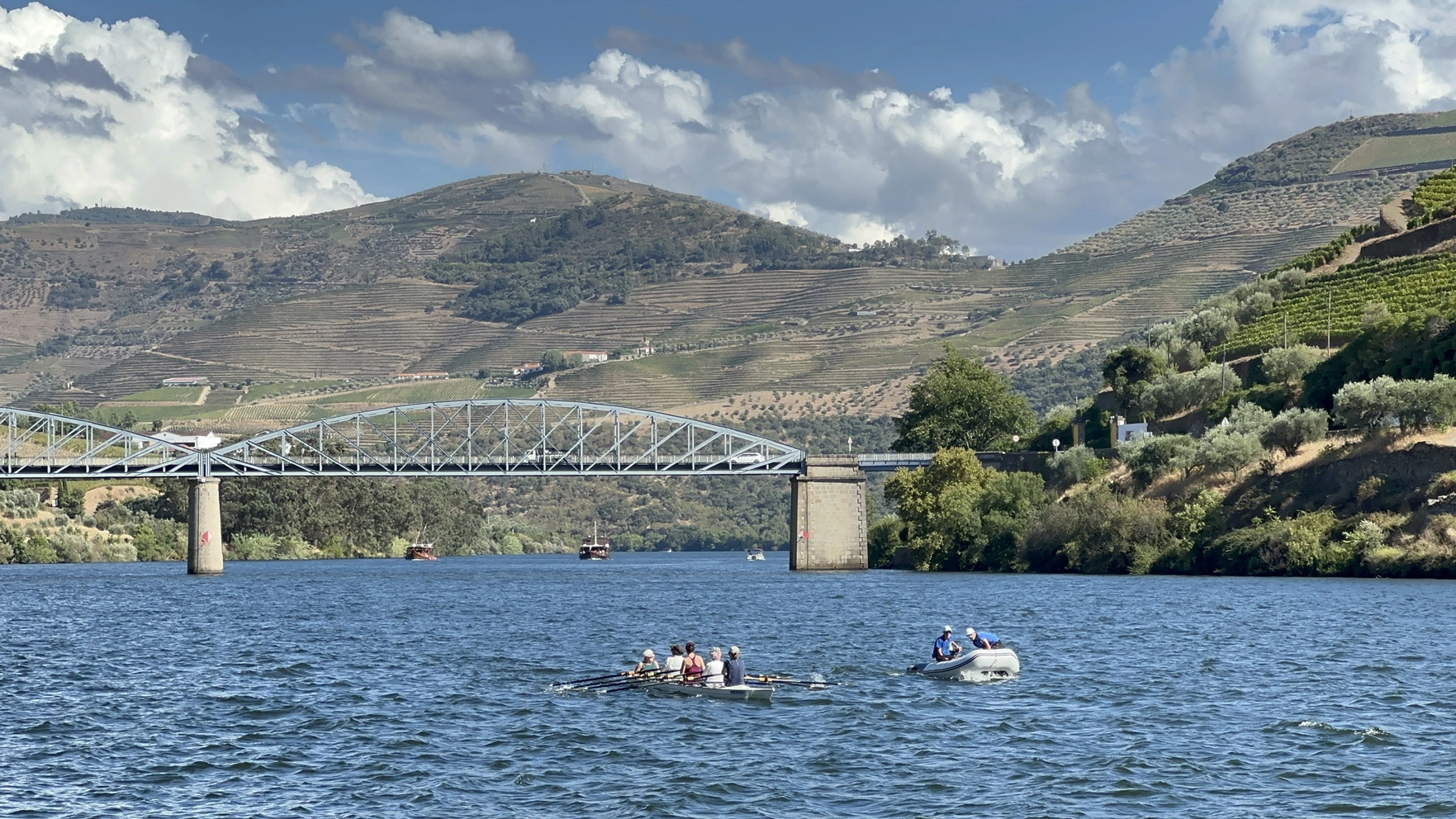 row for fun douro valley iron bridge